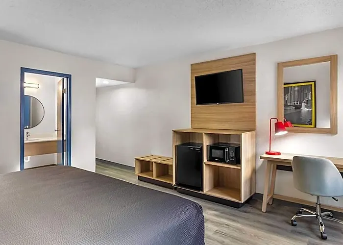 Super 8 By Wyndham Il Hotel Chicago