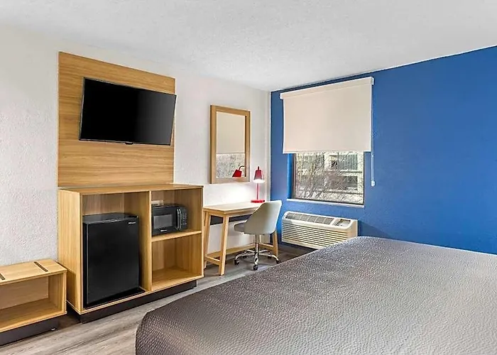 Super 8 By Wyndham Il